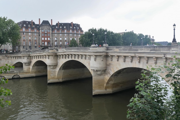 Das Seine-Ufer in Paris