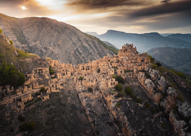 Das verlassene Dorf Gamsutl in Dagestan