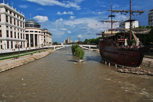 Das Vintage-Schiff in Skopje, Mazedonien, Balkan