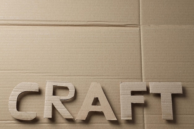 Das Wort CRAFT ist aus Pappe ausgeschnitten