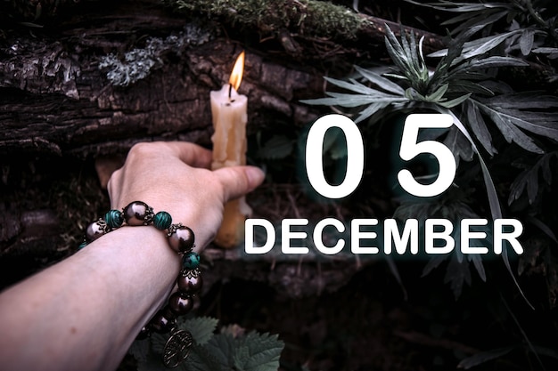 Data do calendário no fundo de um ritual espiritual esotérico 5 de dezembro é o quinto dia do mês