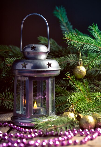 Decoração de Natal na mesa de madeira