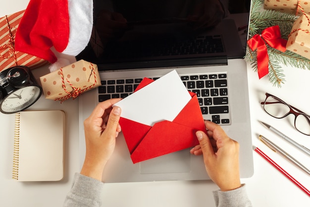 Decoração de Natal plana leiga Local de trabalho de escritório