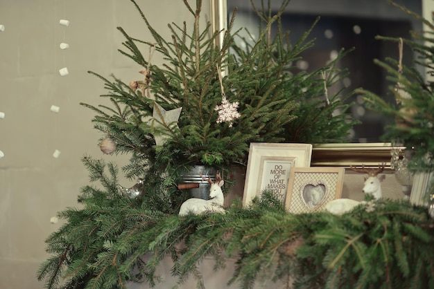 decoração de natal vintage, interior em estilo retrô para o natal