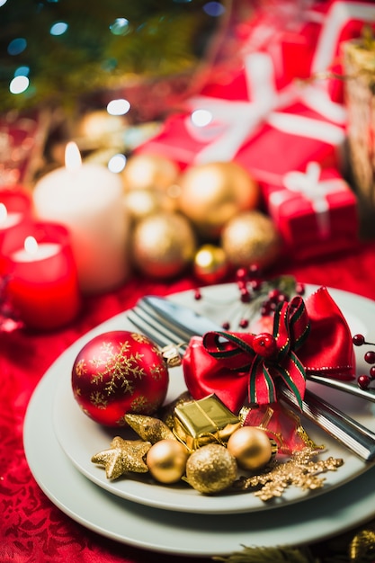 Decoração do jantar de natal na mesa