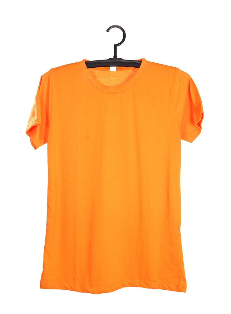 Foto decoração laranja pendurada contra fundo branco