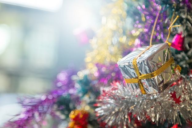 Decoración del árbol de Navidad de fondo