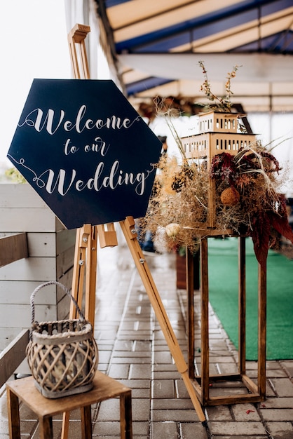 Decoración de boda con elementos naturales.