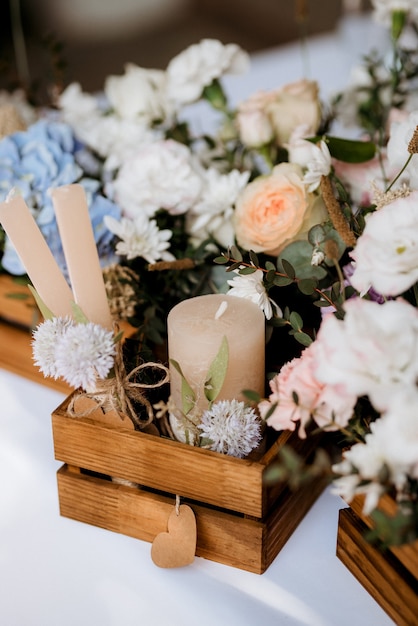 Decoración de boda con elementos naturales.