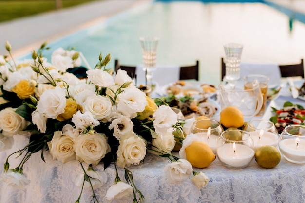 Decoración de boda con elementos naturales.