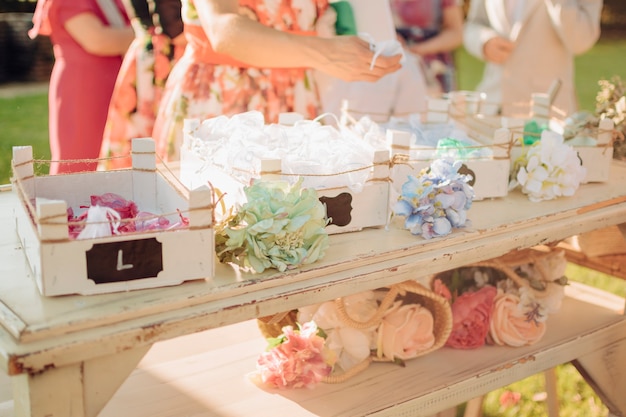 Foto decoración de una boda de noche de verano.