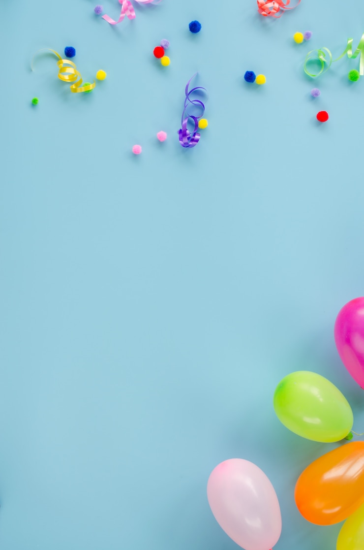 Foto decoración de cumpleaños en superficie azul