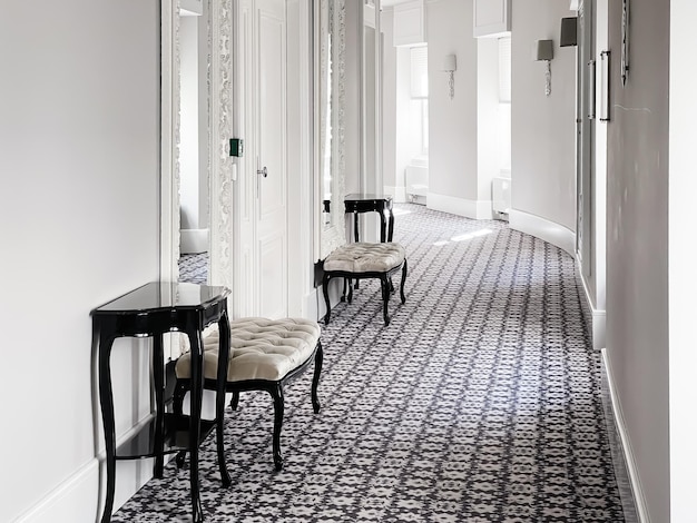 Decoración del hogar y diseño de interiores elegante salón con clase en el mobiliario y la decoración del hotel boutique de lujo