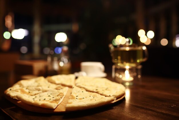 decoración de la mesa en el restaurante italiano