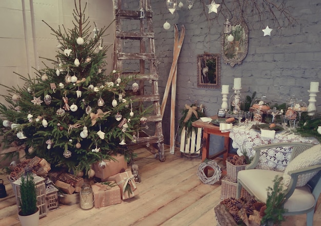 decoración navideña vintage, interior en estilo retro para navidad