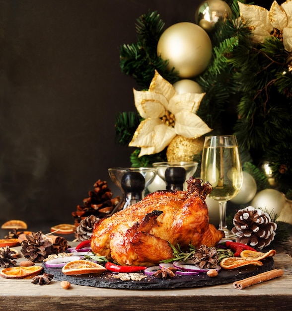 Decoraciones de Navidad en la mesa