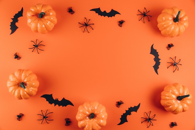 Decorações de Halloween na laranja