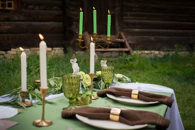 Decorações de mesa de casamento rústico.