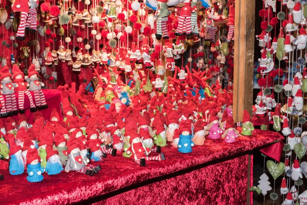 Decorações de Natal no mercado de rua