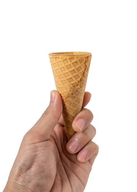 Déle a un hombre un cono de helado aislado en un fondo blanco.