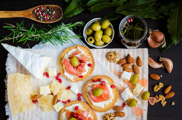 Deliciosa bruschetta con jamón serrano