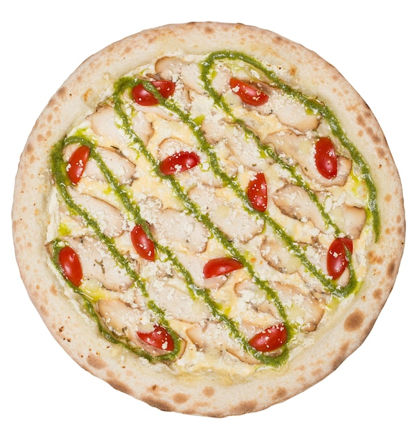 Deliciosa pizza original clássica italiana com vista superior de filé de frango isolada em branco