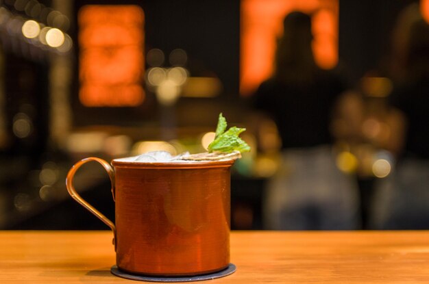 Deliciosa taza de cobre de bebida Moscow Mule