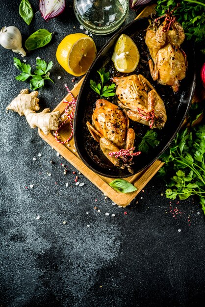 Deliciosas codornices asadas fritas