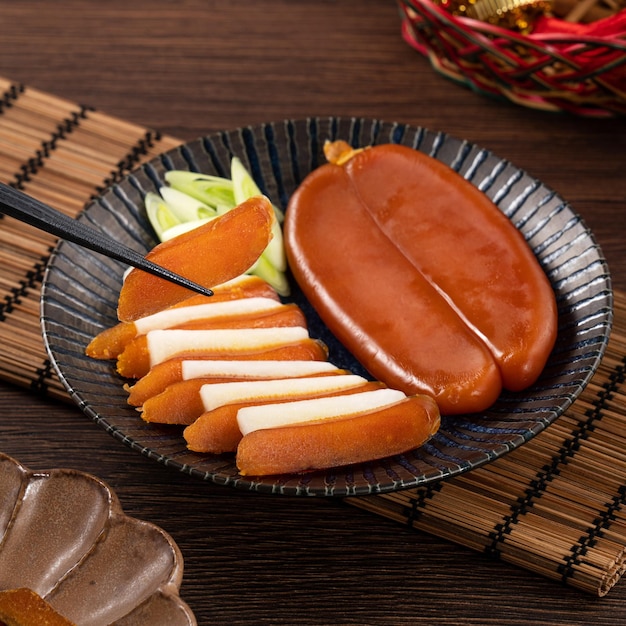 Deliciosas huevas de salmonete frescas para la celebración de la canasta de regalo del año nuevo lunar chino