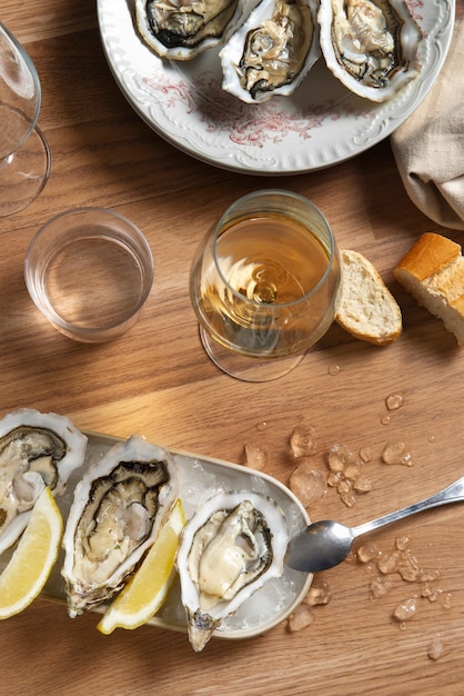 Deliciosas ostras prontas para comer natureza morta