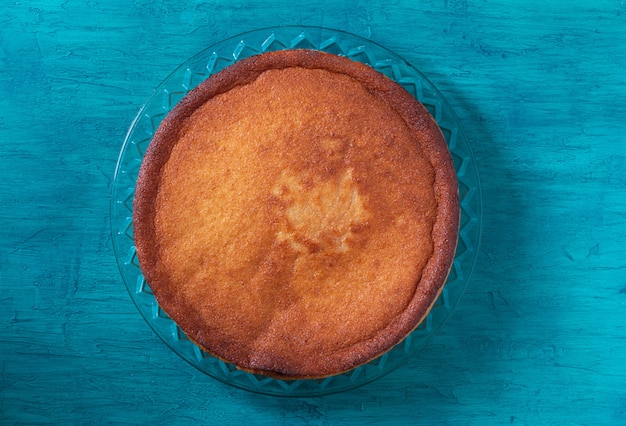 Delicioso bolo de mandioca no prato