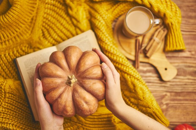 Delicioso café de otoño.