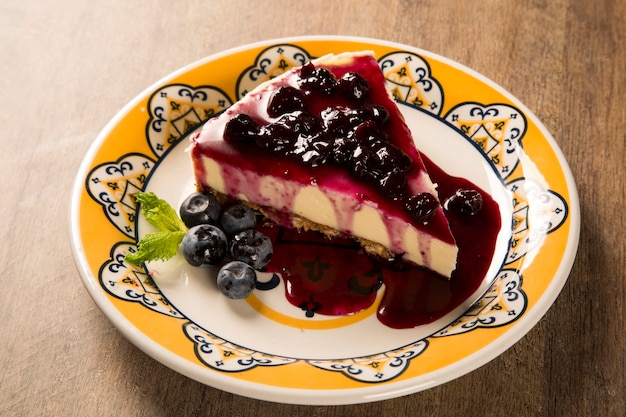 Delicioso cheesecake com frutas vermelhas