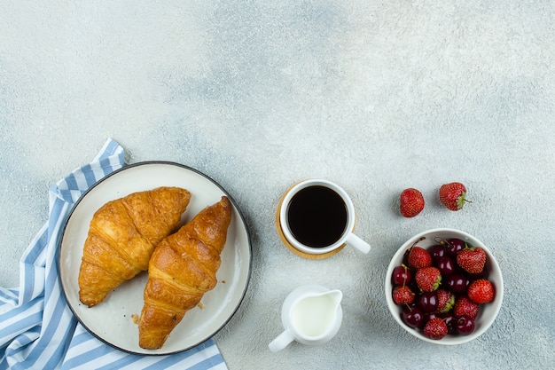 Delicioso desayuno comida concep.