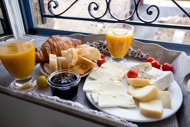 Delicioso desayuno francés