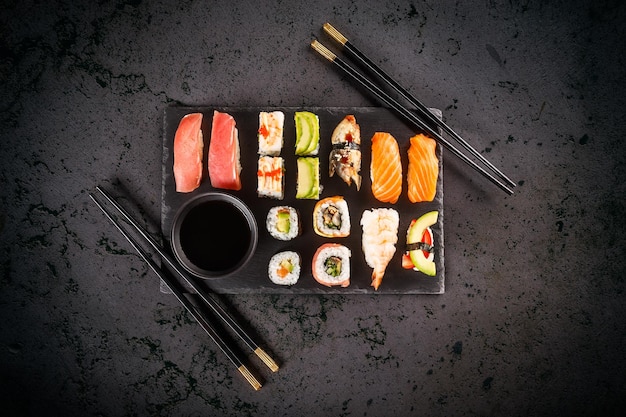 Delicioso juego de sushi