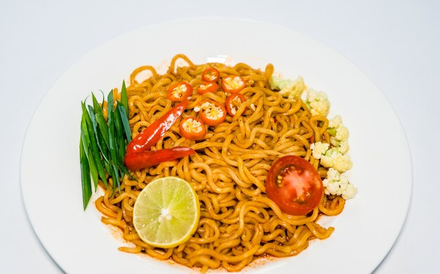 Delicioso macarrão ramen picante da Coreia em Kathmandu Nepal