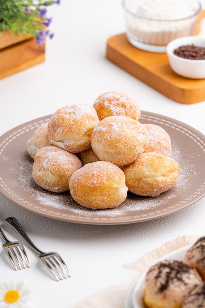 delicioso mini donut o donut hecho en casa El donut es popular en muchos países