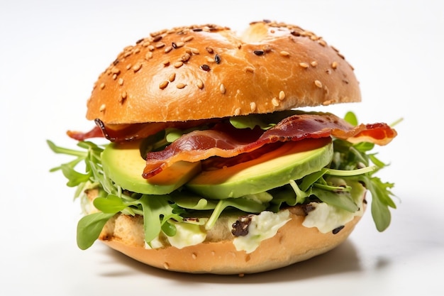 Delicioso pan de bagel con tocino, aguacate y ensalada verde con IA generativa