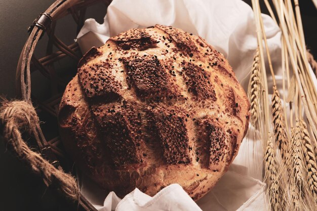 Delicioso pão assado estético natural