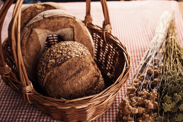 Delicioso pão assado estético natural