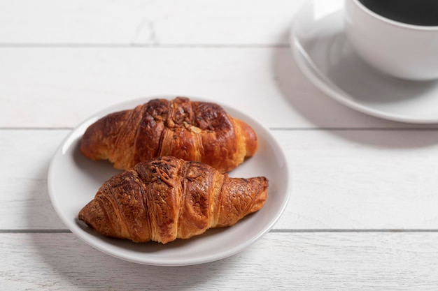 Delicioso pastel en la mesa