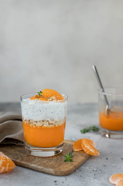 Delicioso pudin de chia con mandarina