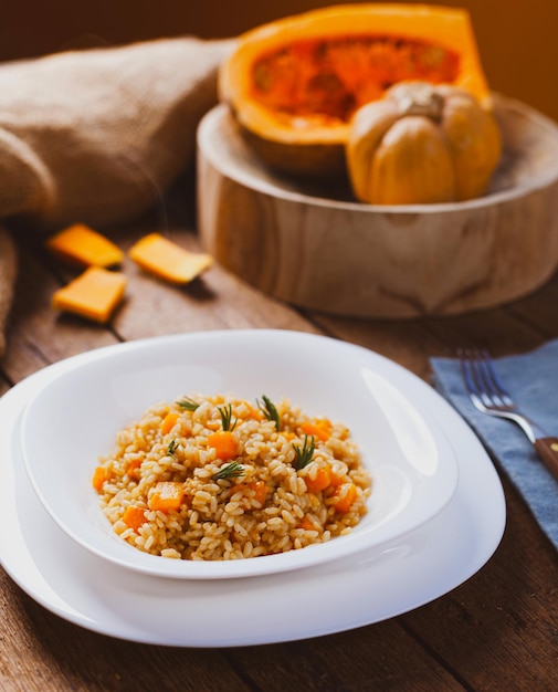 Delicioso risoto de abóbora com queijo parmesão