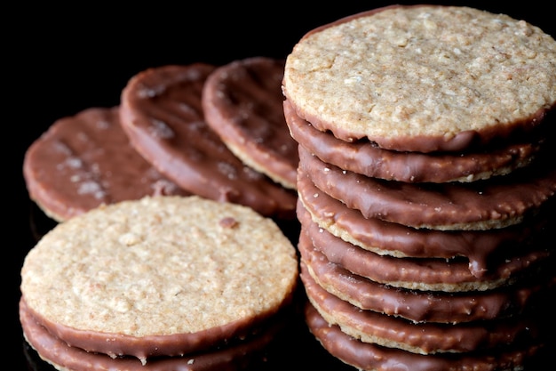 Deliciosos biscoitos de aveia frescos