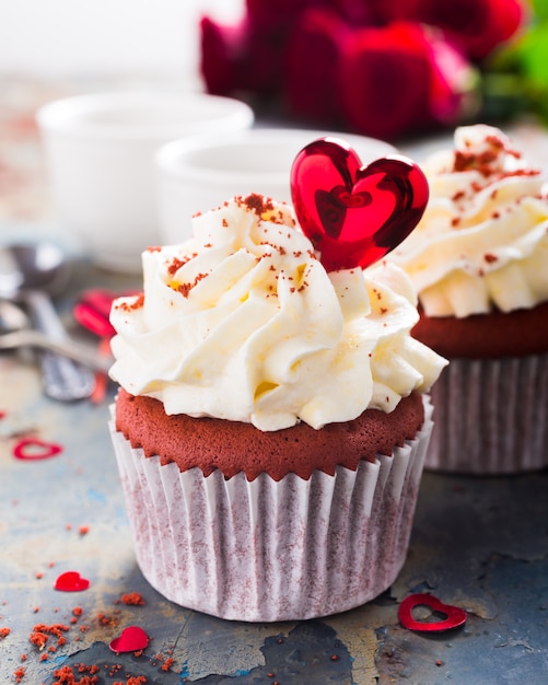 Deliciosos cupcakes de terciopelo rojo