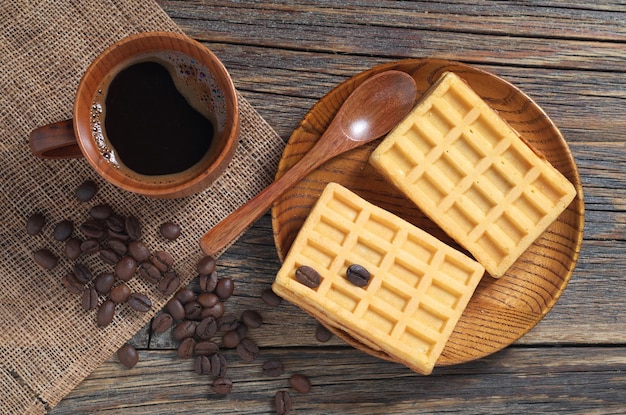 Deliciosos waffles e café