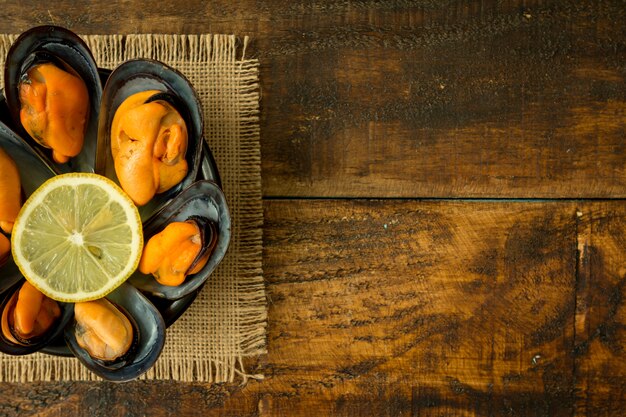 Delicius aperitivo con mejillones naturales