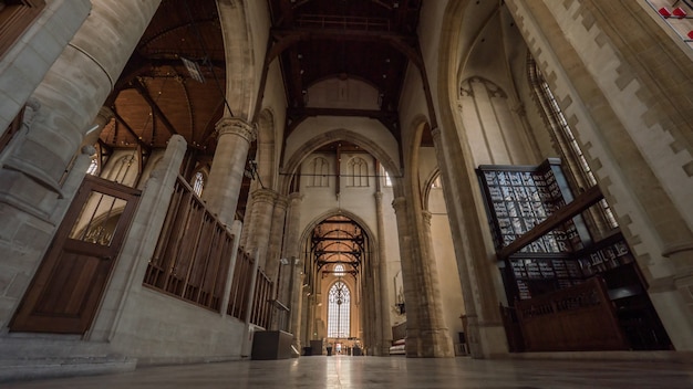 Dentro da Igreja de St. Lawrence, Roterdã