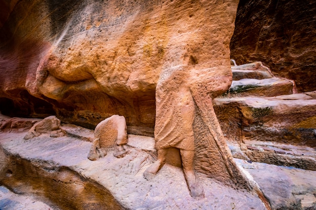 Dentro de la tumba real, Petra